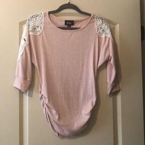 Blouse - with sleeves